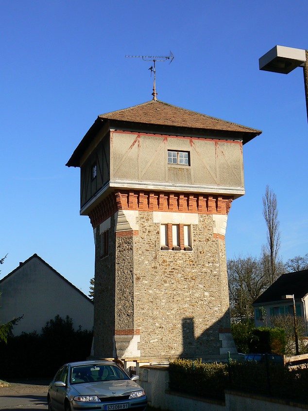 le chateau d eau du lotissement de la Folie Barbot: chateau d eau 003